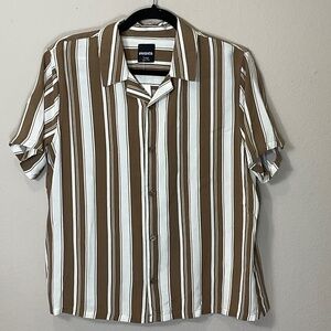 NWT RSQ Striped Short Sleeve Button Up Shirt Size X-Large